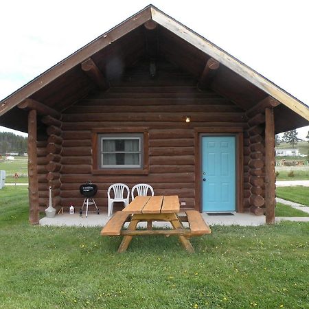 Gold Camp Cabins Custer Exterior photo